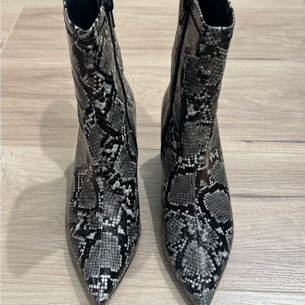 Jeffrey Campbell Grey Black Snake Print Boots